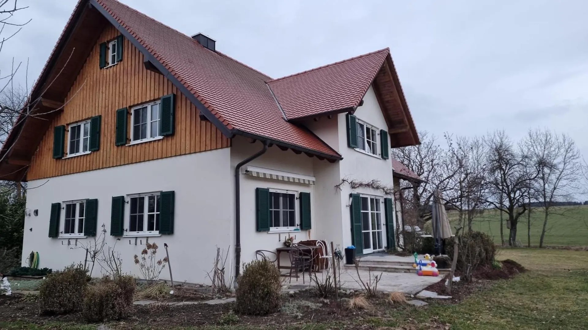 Ruhige Ferienwohnung Inklusive Garten Souterrain - Neu Renoviert Lachen 0*,  Germany